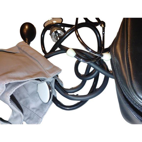Blood Pressure Kit with Attached Stethoscope, Latex Black - Picture 2 of 6